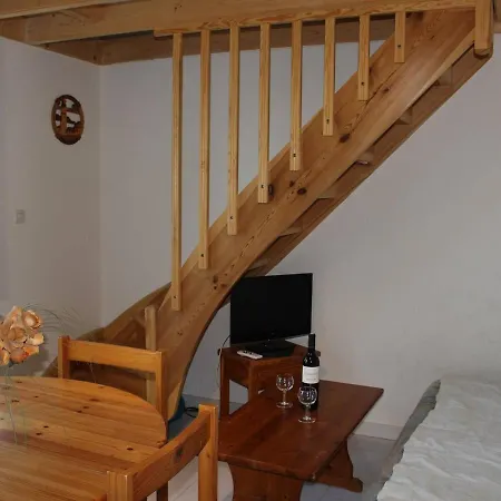 T2 - Mezzanine 5 Couchages Avec Piscine Et Parking - Fr-1-229d-58 *